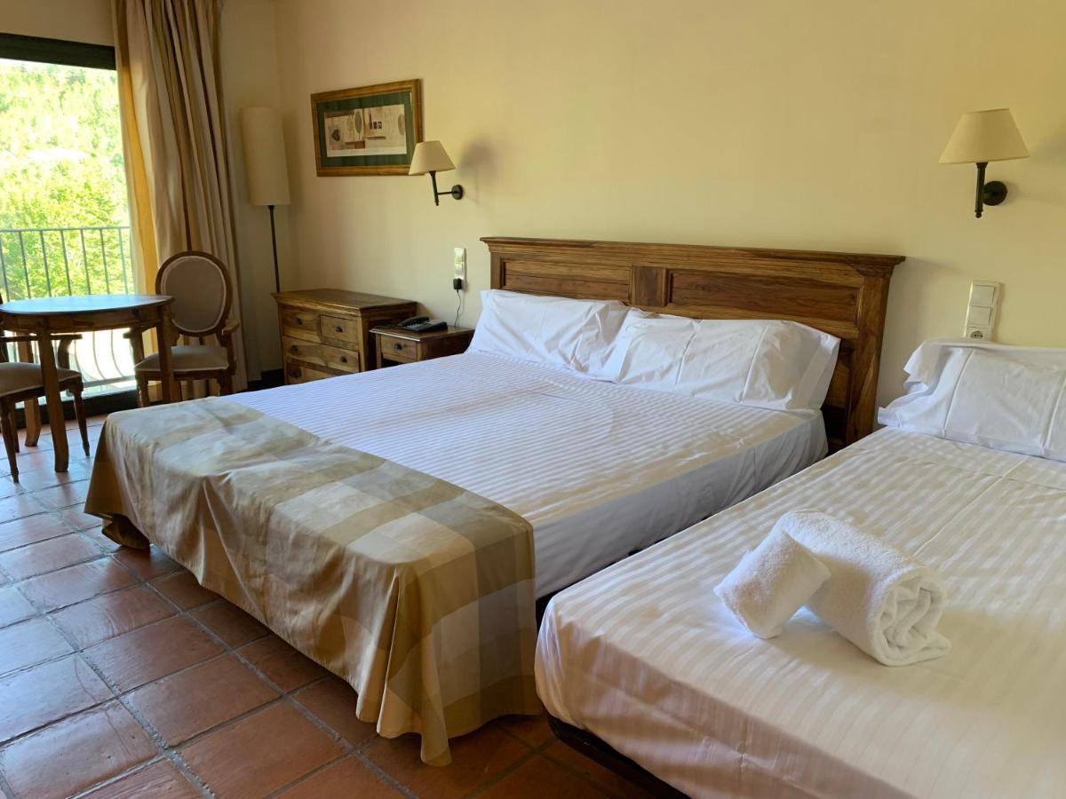 La Figuerola Hotel & Restaurant Vandellós Екстериор снимка