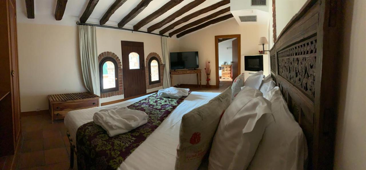 La Figuerola Hotel & Restaurant Vandellós Екстериор снимка